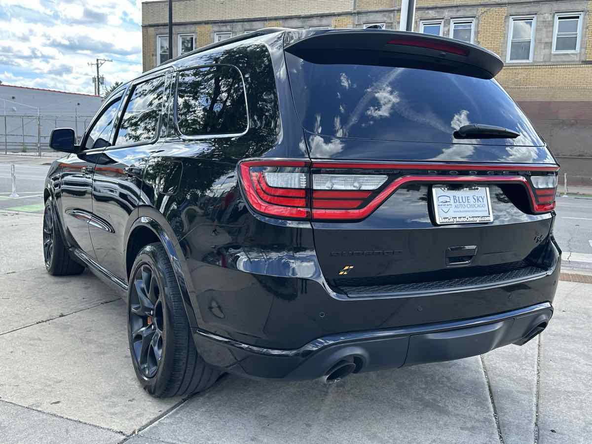 Used 2023 Dodge Durango R/T w/ Hemi Orange Plus Package AWD/4WD image 7