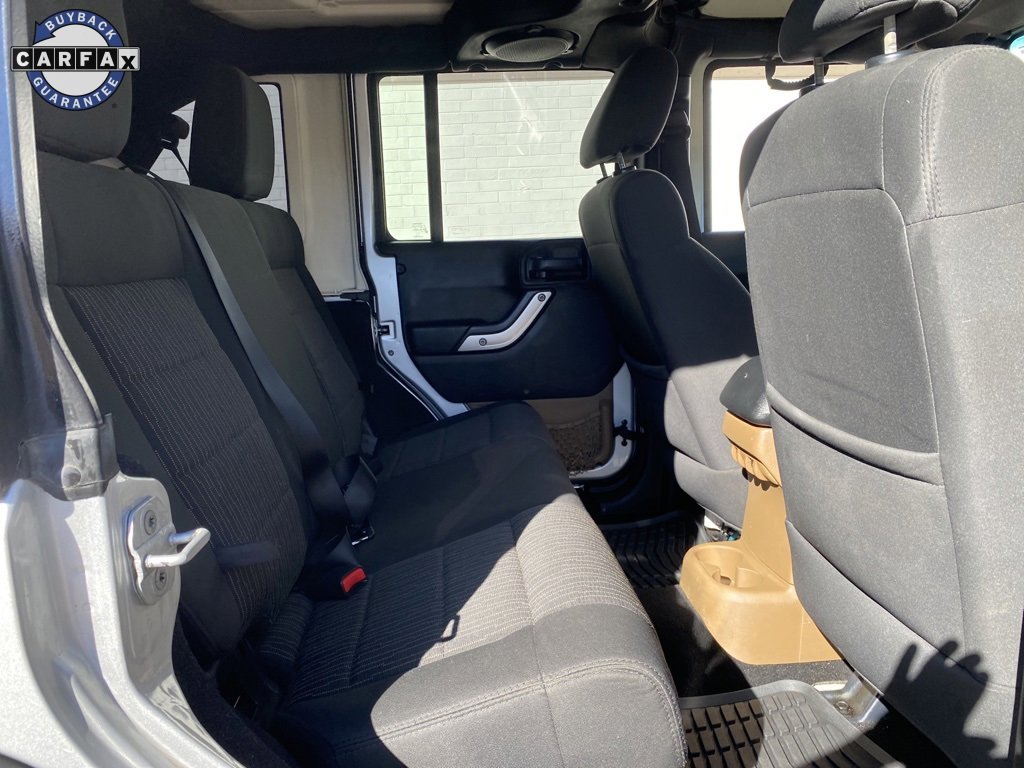 Used 2011 Jeep Wrangler Unlimited Sahara image 10