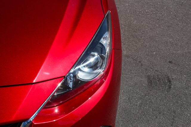 Used 2014 MAZDA MAZDA3 i Touring w/ Technology Package FWD image 13