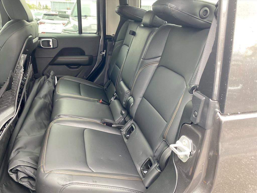 New 2026 Jeep Gladiator Sport AWD/4WD image 13