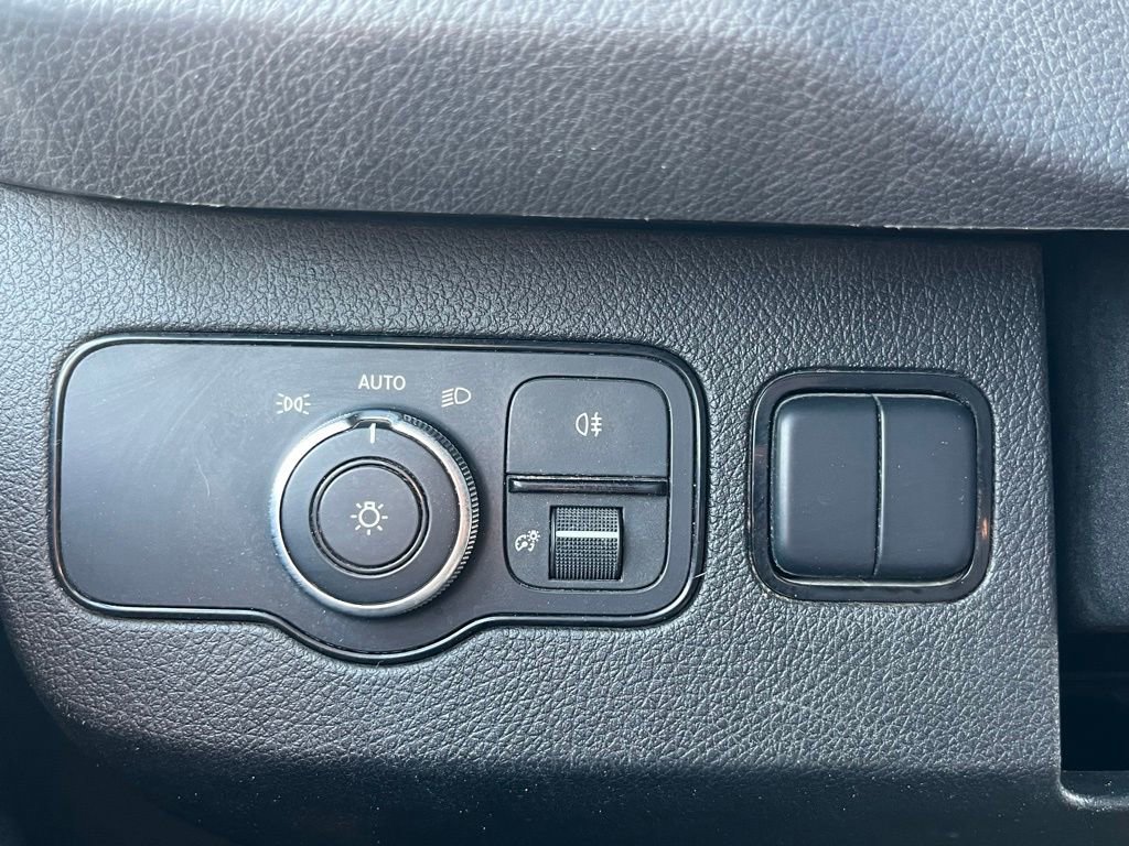 Used 2019 Mercedes-Benz Sprinter 170 image 21