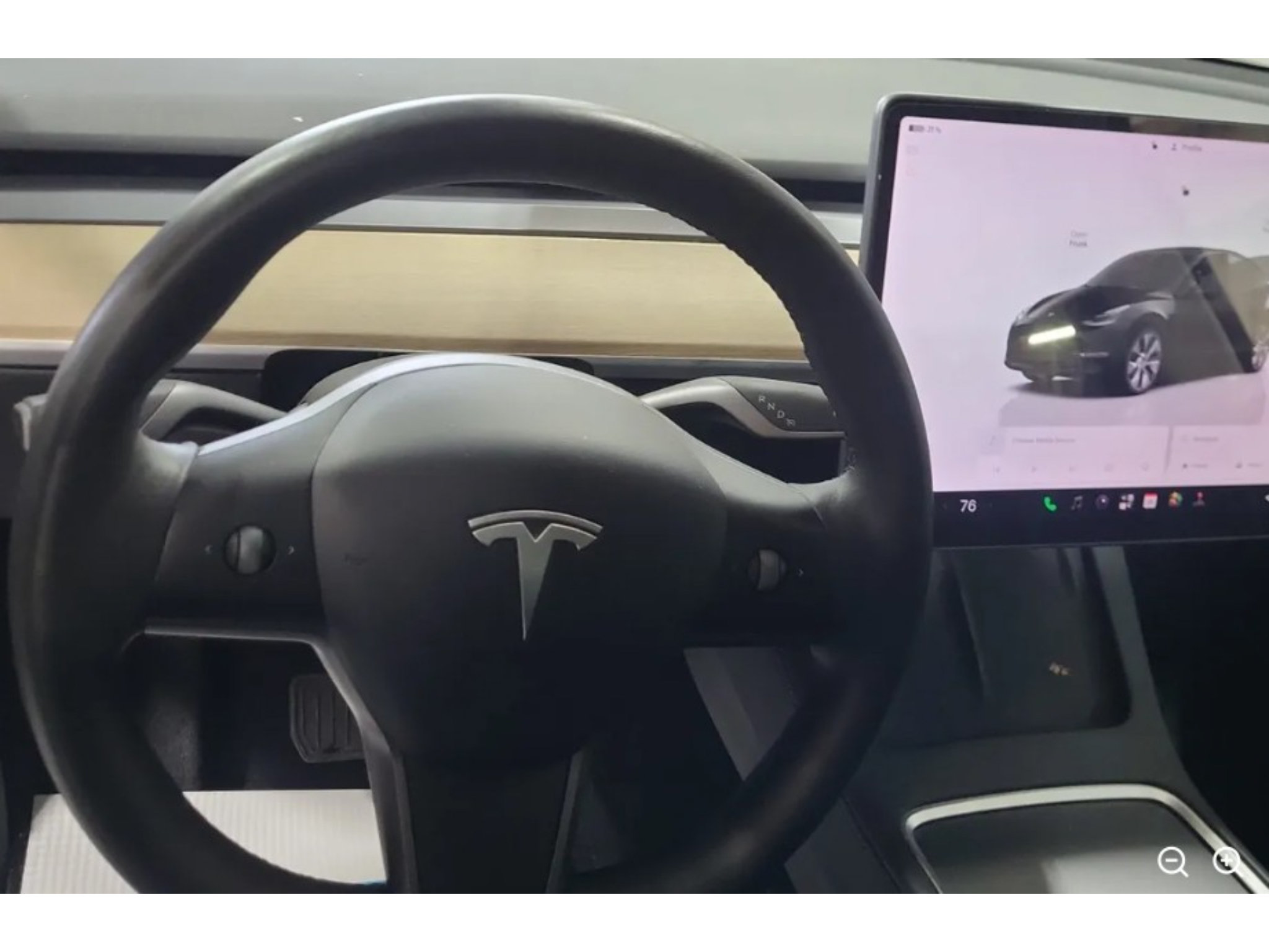 Used 2022 Tesla Model Y Long Range AWD/4WD image 3