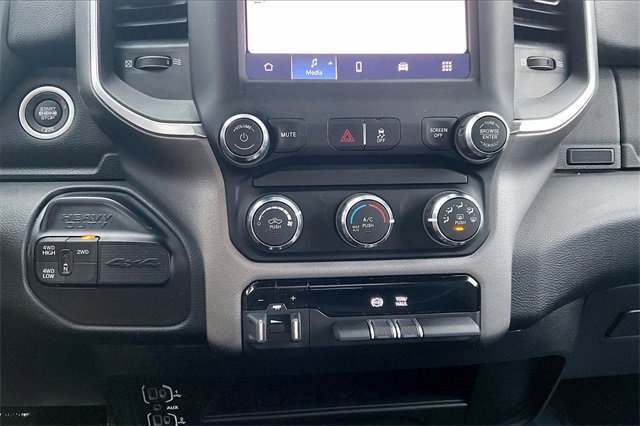 Certified 2024 RAM 3500 Big Horn image 33