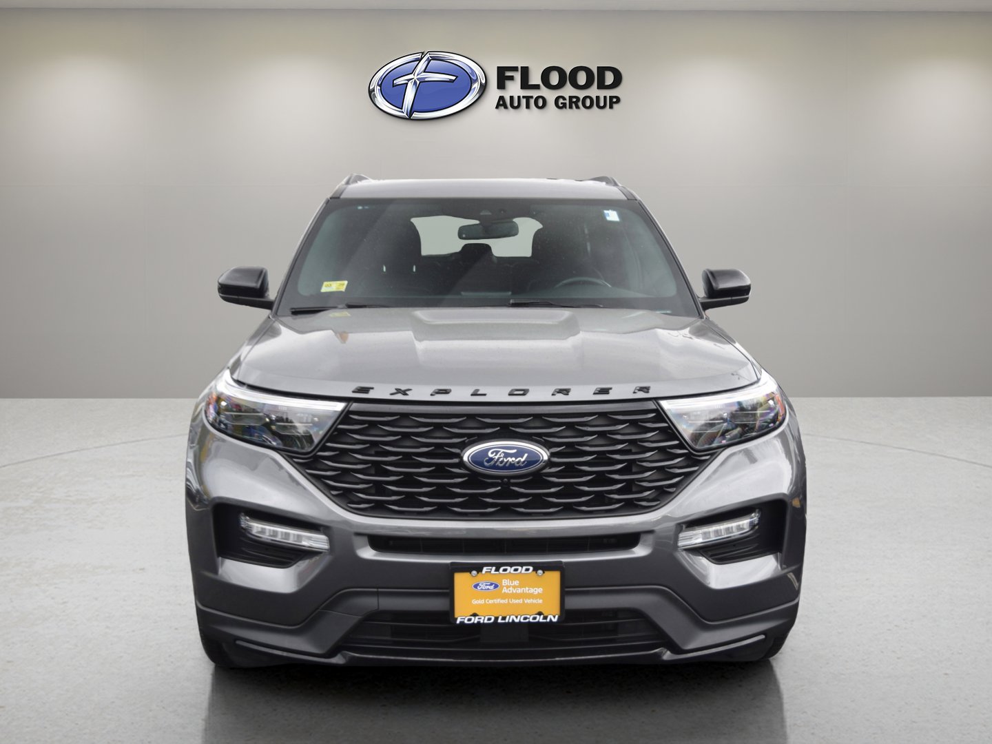 Certified 2023 Ford Explorer ST-Line image 2