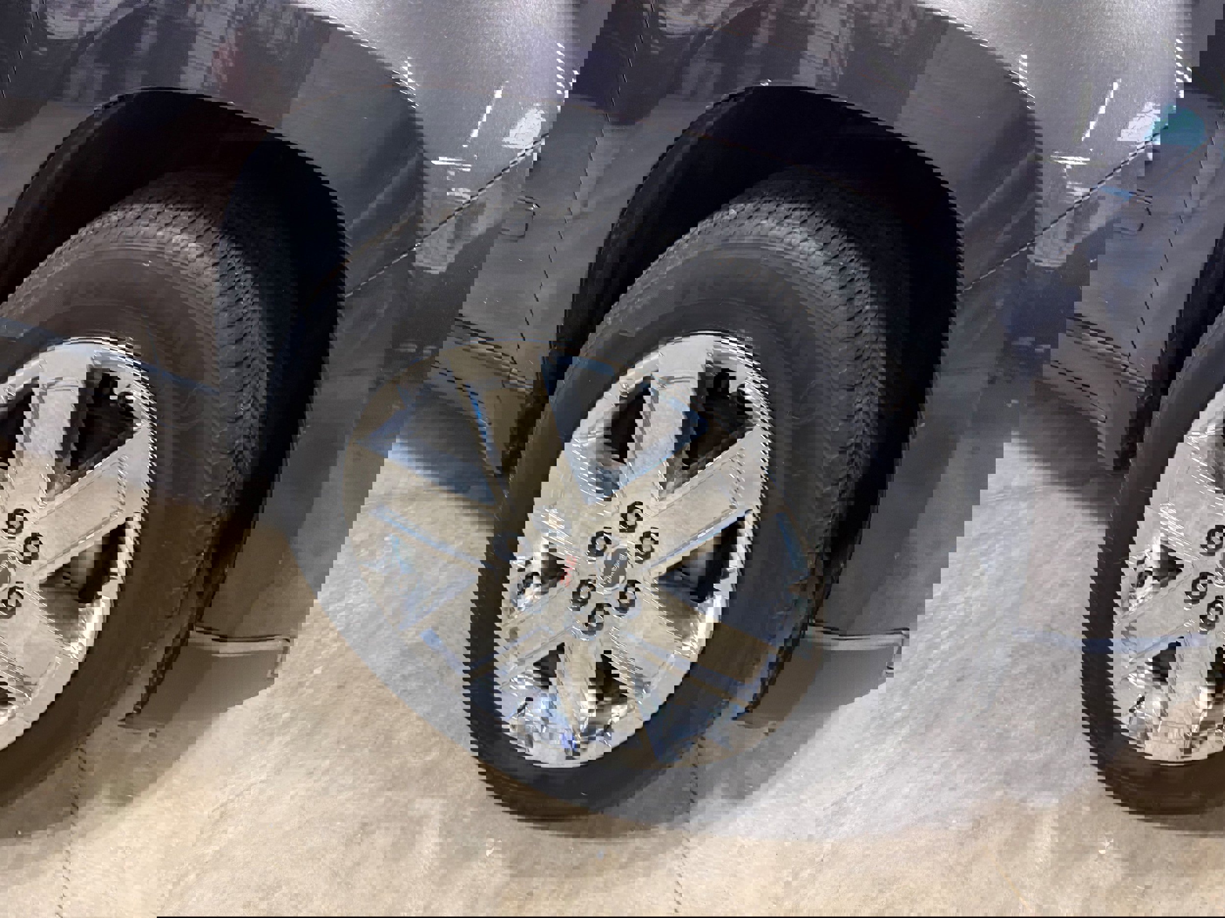 Used 2017 GMC Acadia Limited SLT image 4