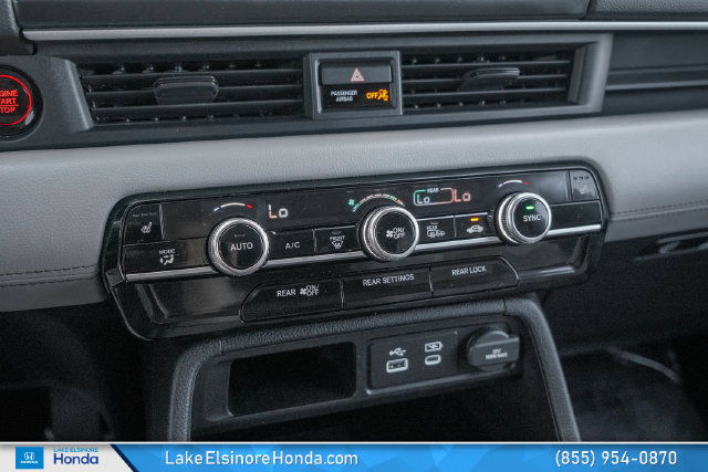 Used 2025 Honda Pilot Touring image 24