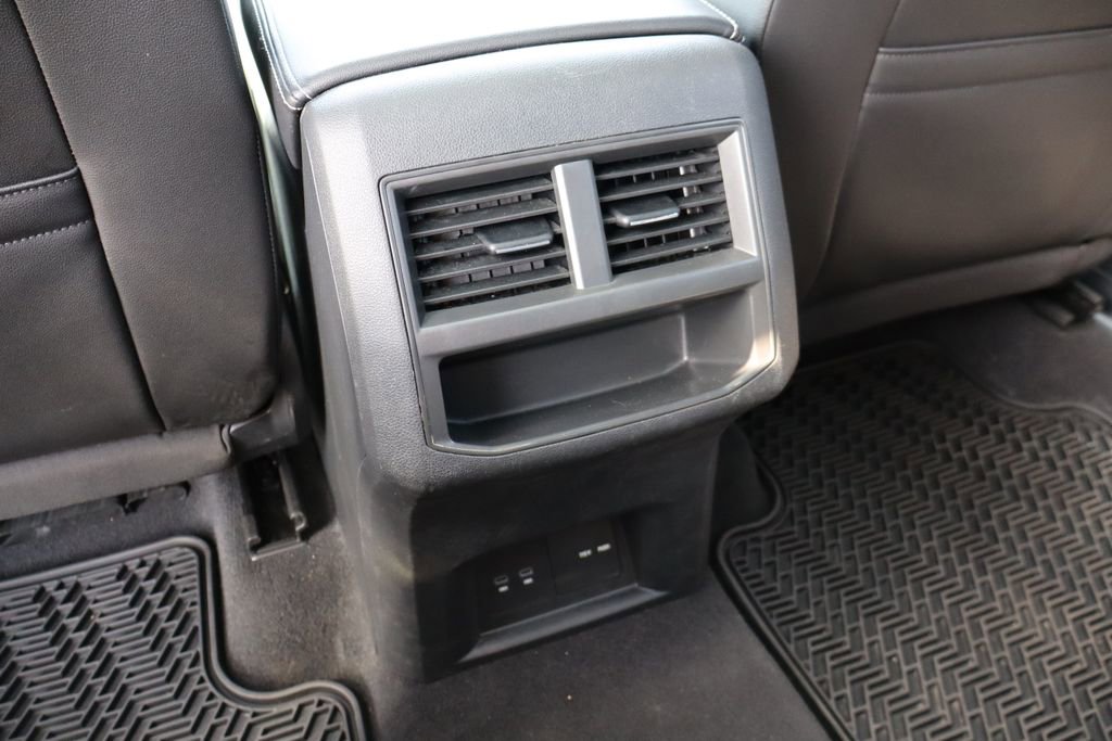 Used 2022 Volkswagen Atlas Cross Sport SE AWD/4WD image 39