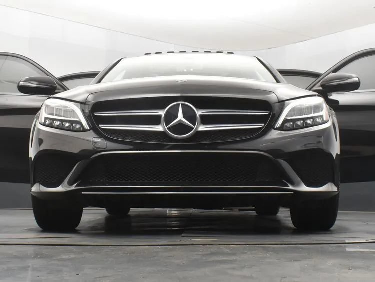 Used 2019 Mercedes-Benz C 300 4MATIC Sedan image 11