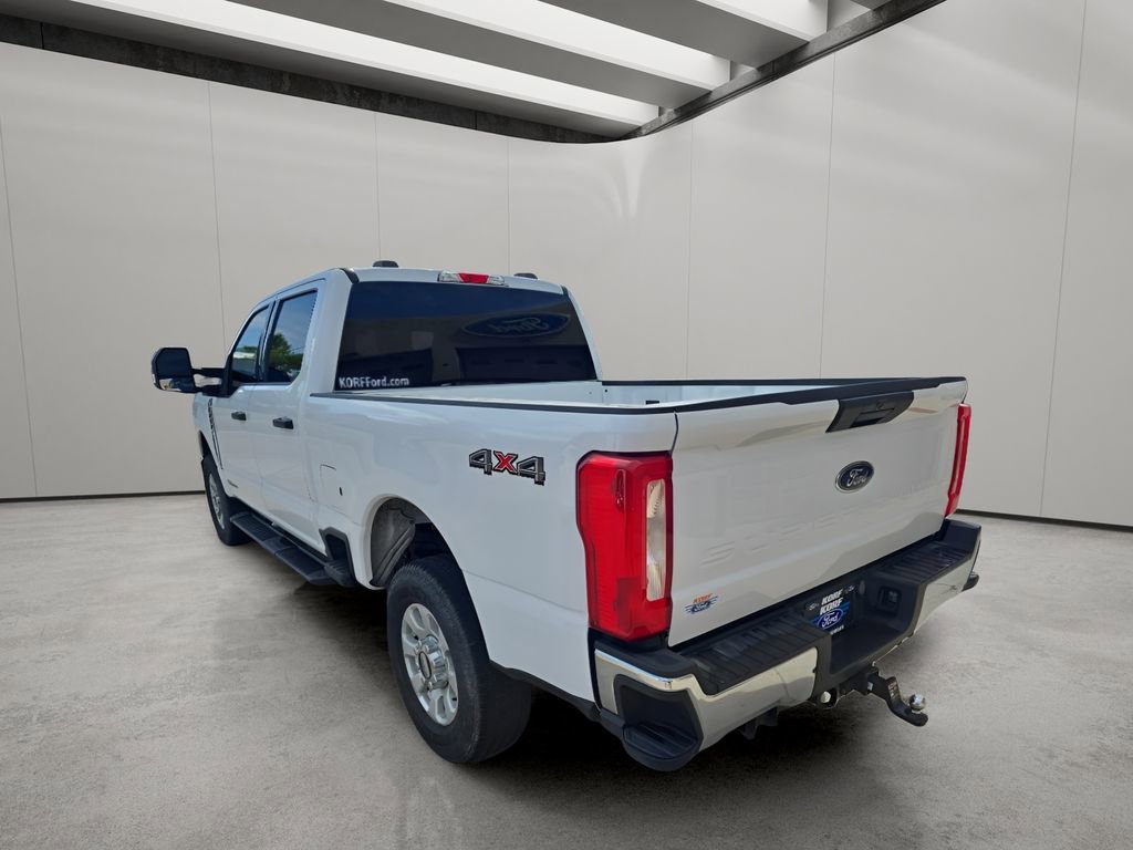 Used 2024 Ford F250 XLT AWD/4WD image 4