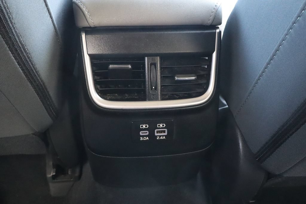 Used 2025 Subaru Outback Premium AWD/4WD image 33