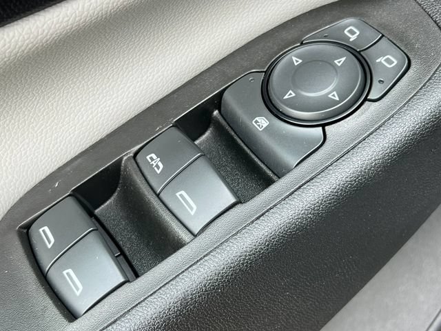 Used 2023 Chevrolet Equinox LT w/ Driver Convenience Package AWD/4WD image 16