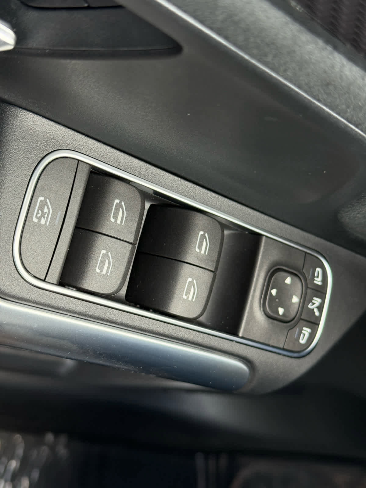 Used 2024 Mercedes-Benz GLA 35 AMG 4MATIC image 24