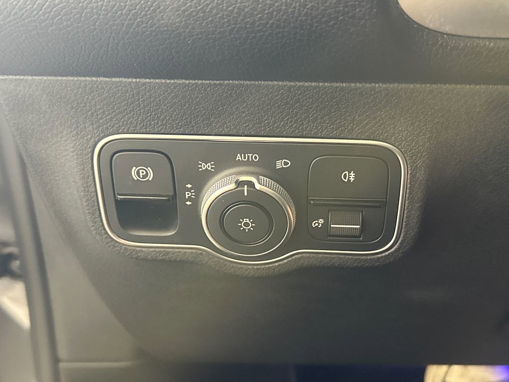 Certified 2023 Mercedes-Benz GLB 250 image 8