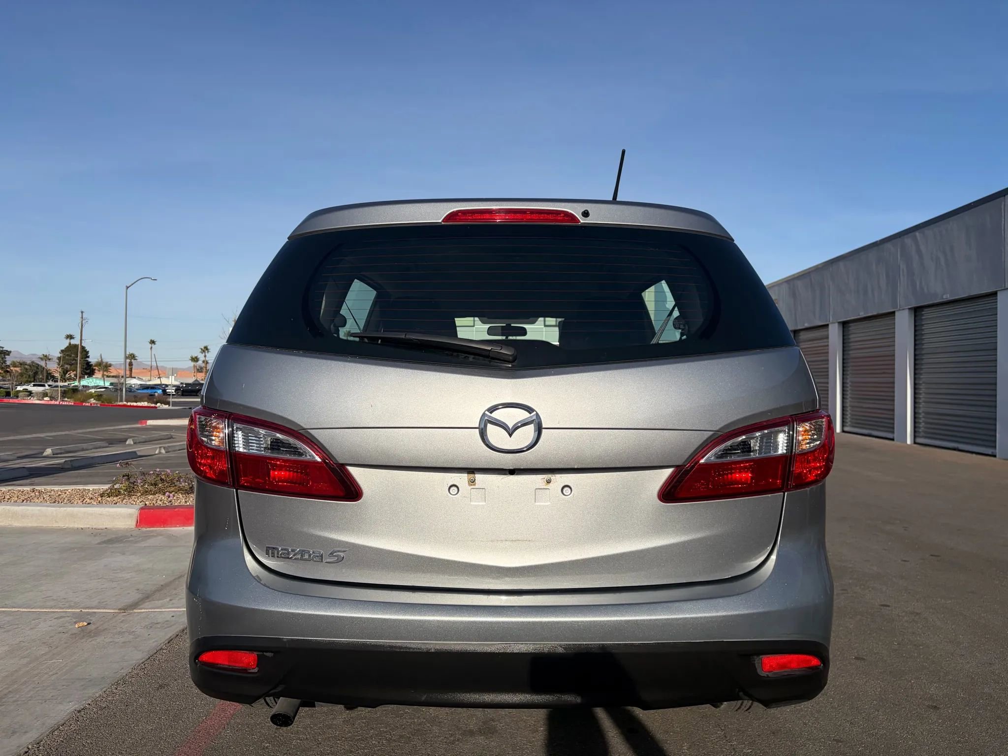 Used 2014 MAZDA MAZDA5 Sport image 7