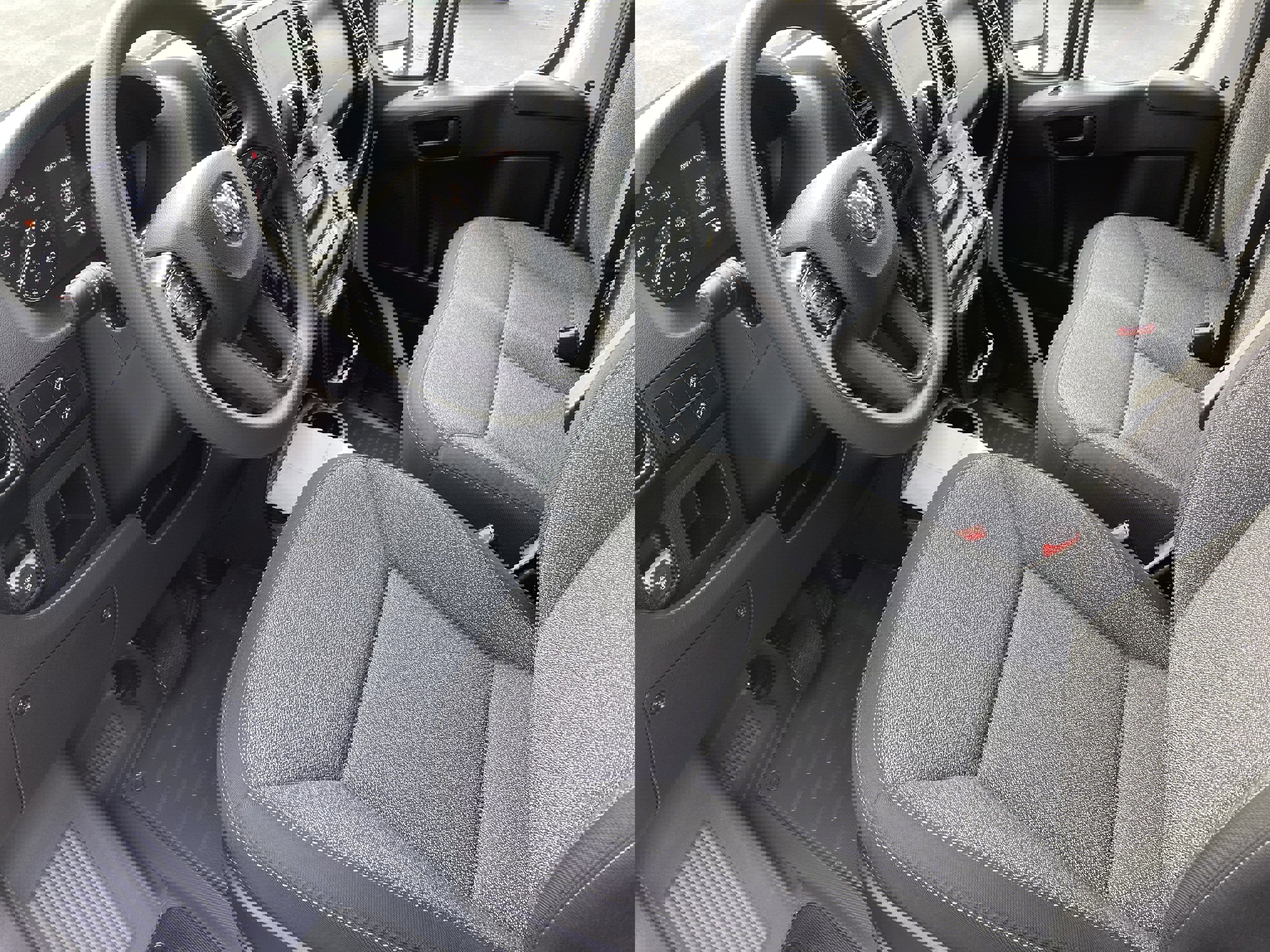 New 2025 RAM ProMaster 2500 w/ Convenience Group image 11