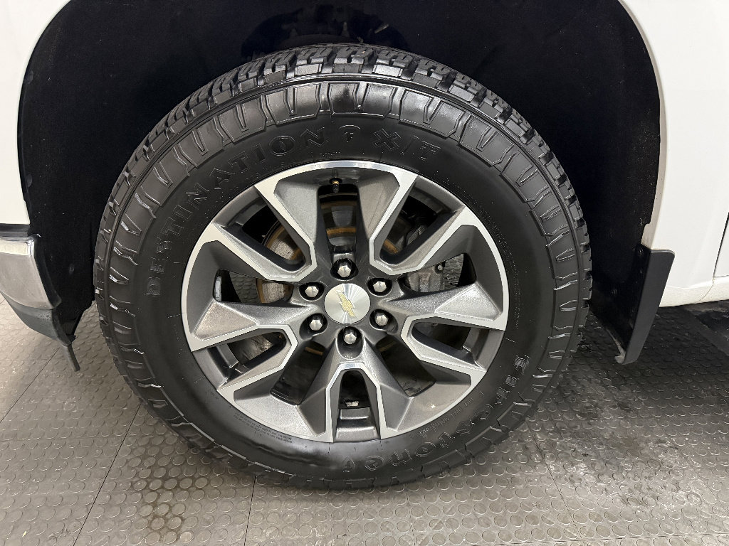 Used 2019 Chevrolet Silverado 1500 LT w/ All-Star Edition AWD/4WD image 10