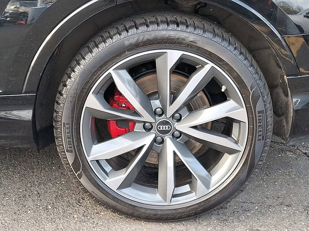 Used 2023 Audi SQ7 Prestige w/ Sport Package AWD/4WD image 6