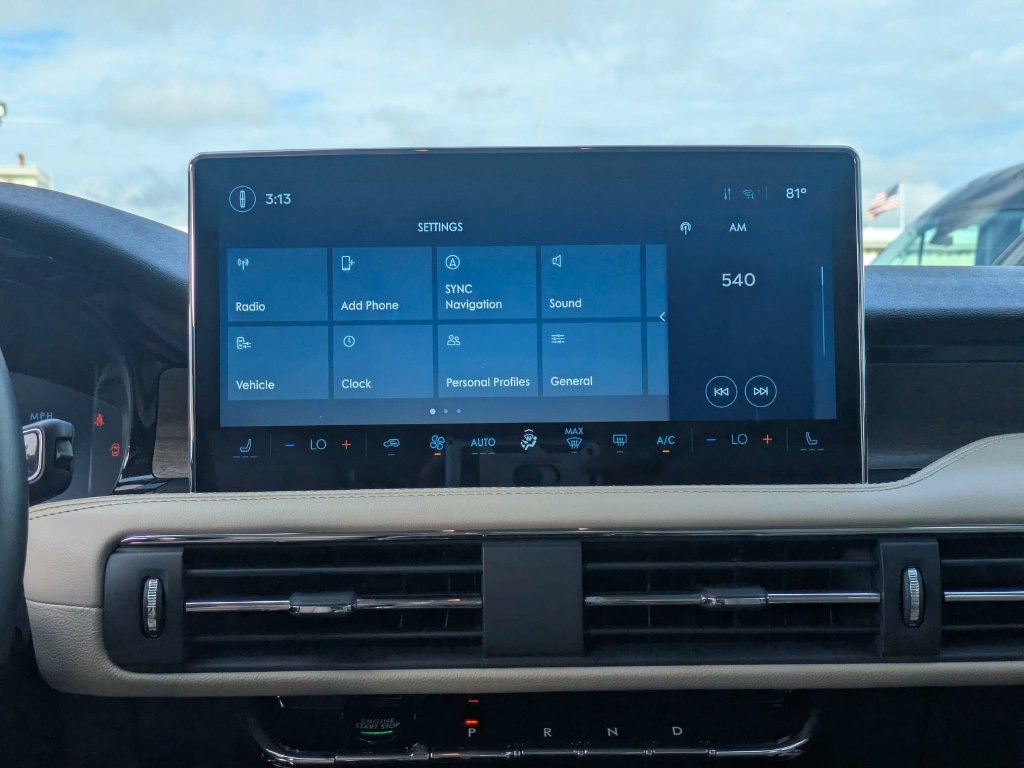 Certified 2025 Lincoln Corsair Grand Touring AWD/4WD image 20