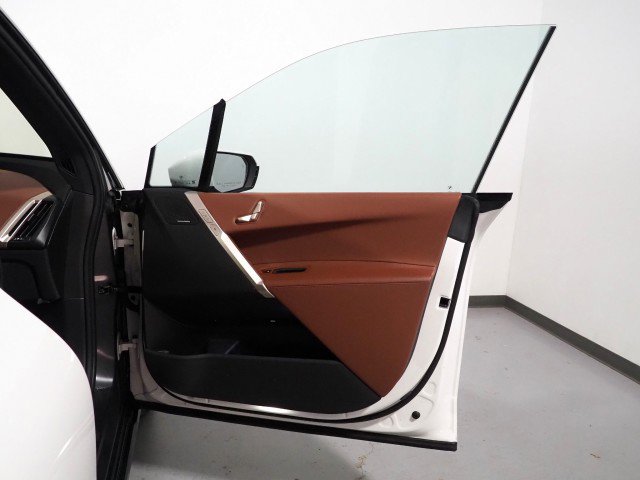 Used 2024 BMW iX xDrive50 w/ Sport Package image 76