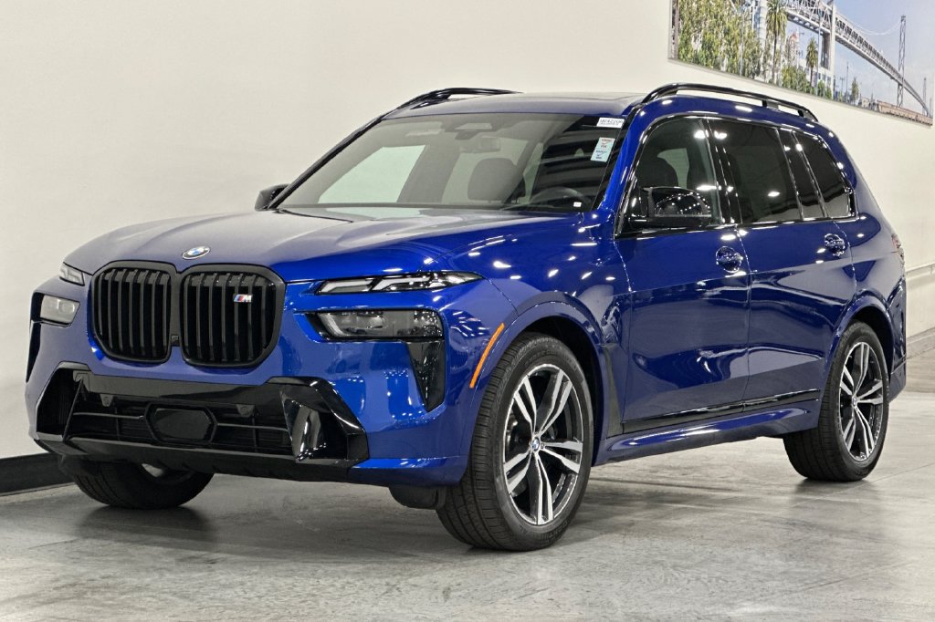 Certified 2025 BMW X7 M60i AWD/4WD image 8