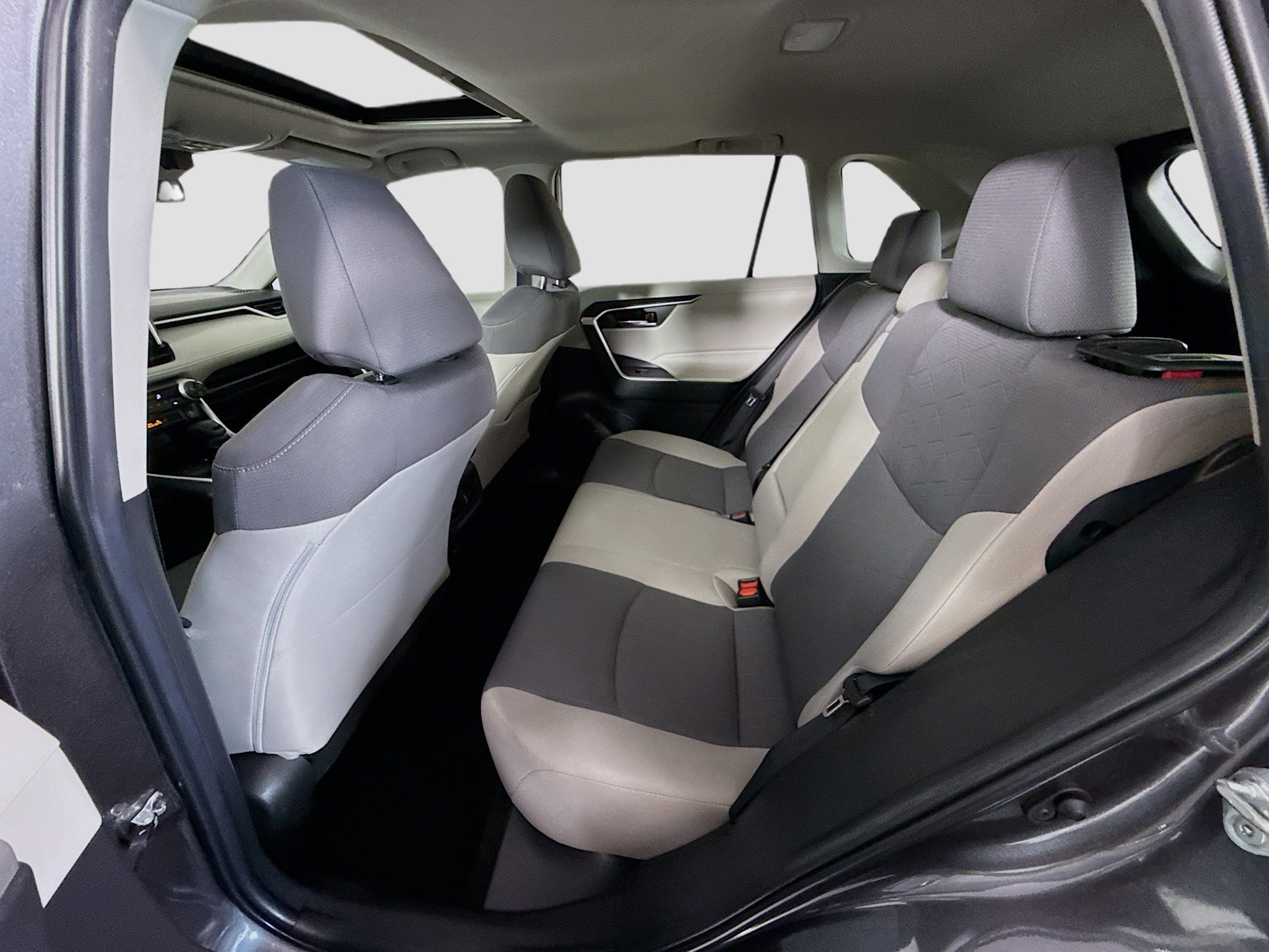 Used 2023 Toyota RAV4 XLE image 25