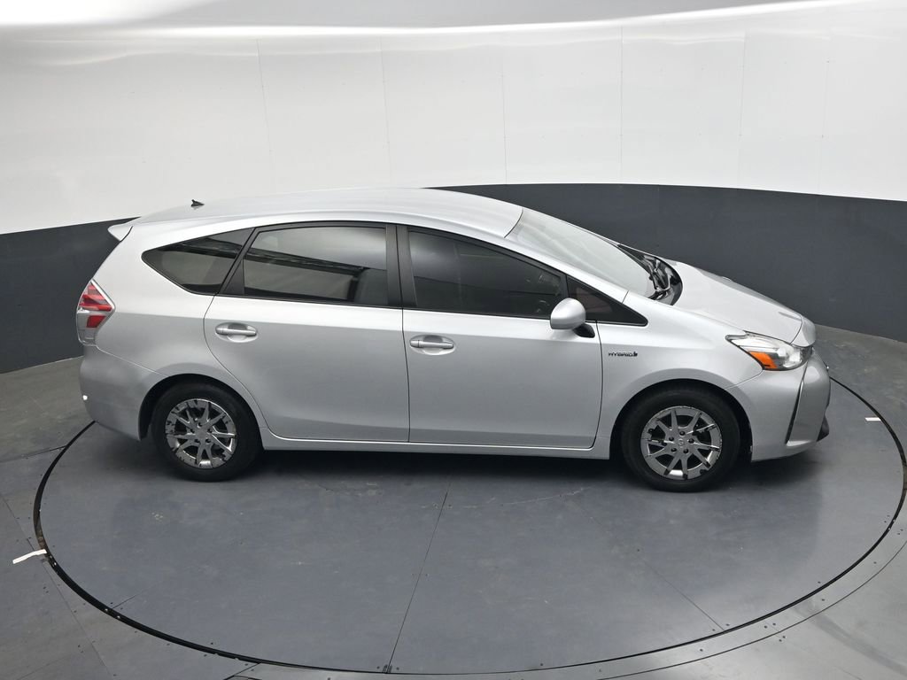 Used 2017 Toyota Prius V Two image 22