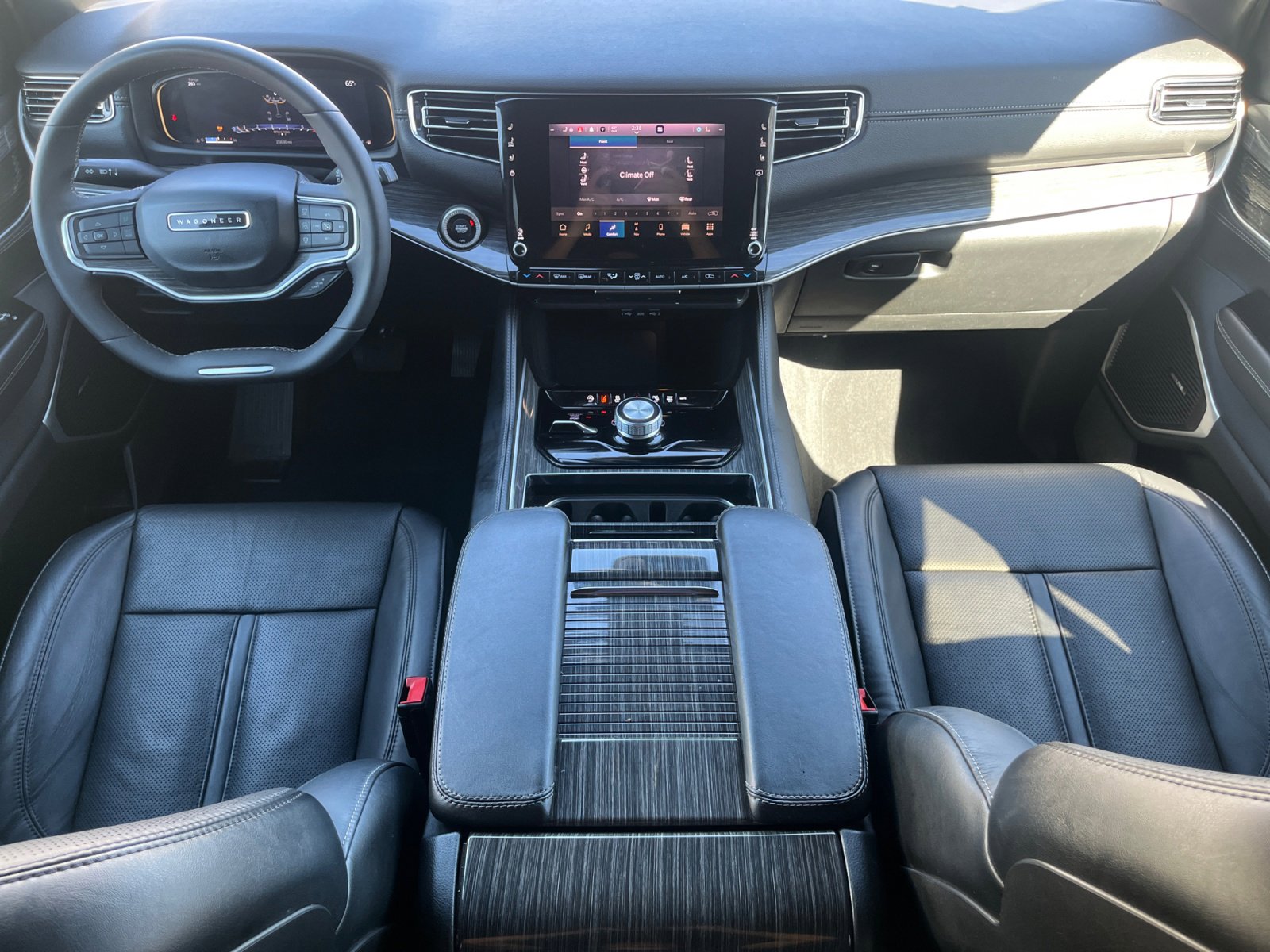 Used 2022 Jeep Wagoneer Series II image 16