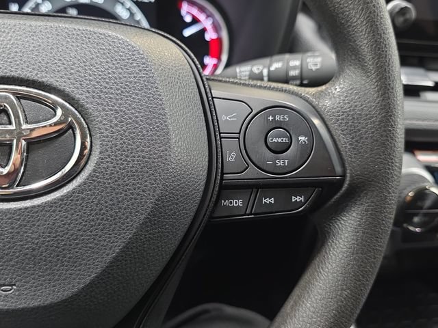 Certified 2025 Toyota RAV4 XLE AWD/4WD image 14