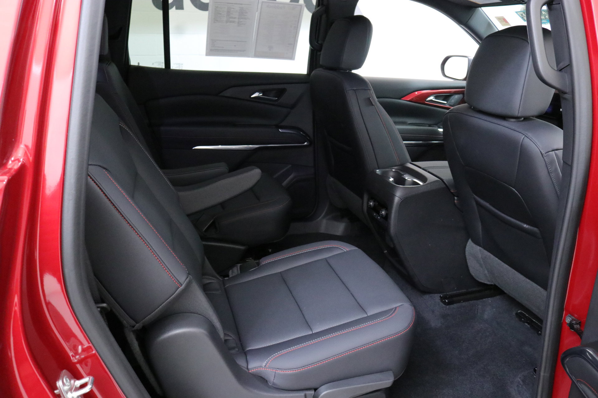 Used 2024 Chevrolet Traverse Z71 image 28