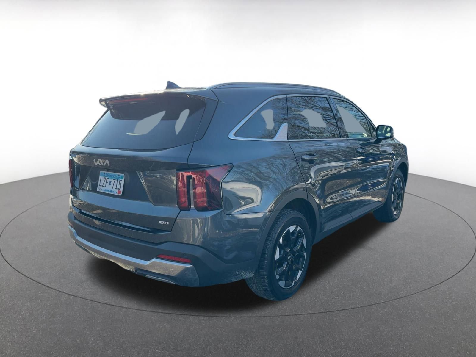 Used 2024 Kia Sorento S image 9