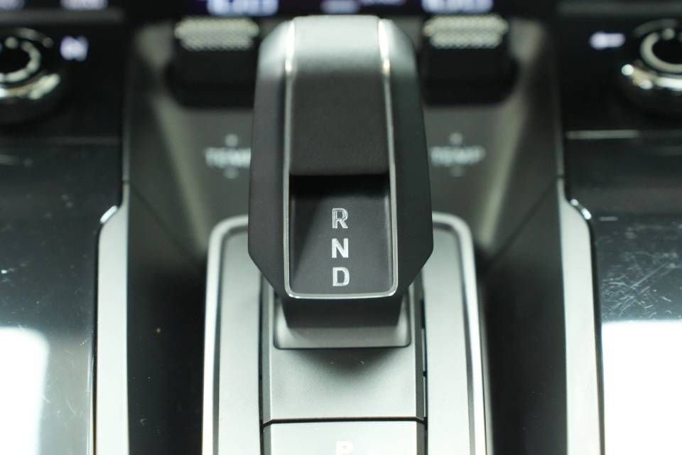 Certified 2021 Porsche 911 Turbo S AWD/4WD image 24