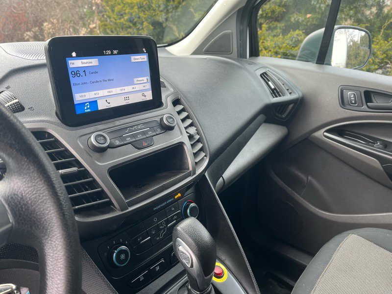 Used 2019 Ford Transit Connect XL image 12