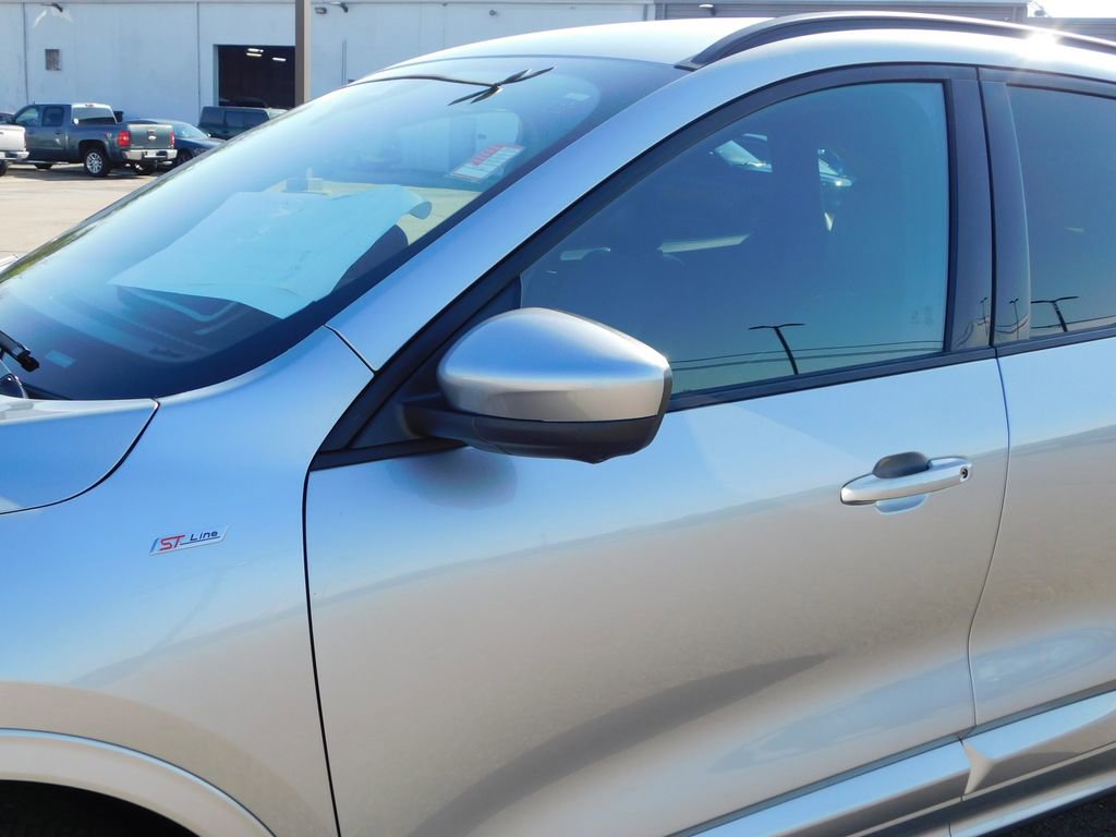 Used 2023 Ford Escape ST-Line Elite AWD/4WD image 11