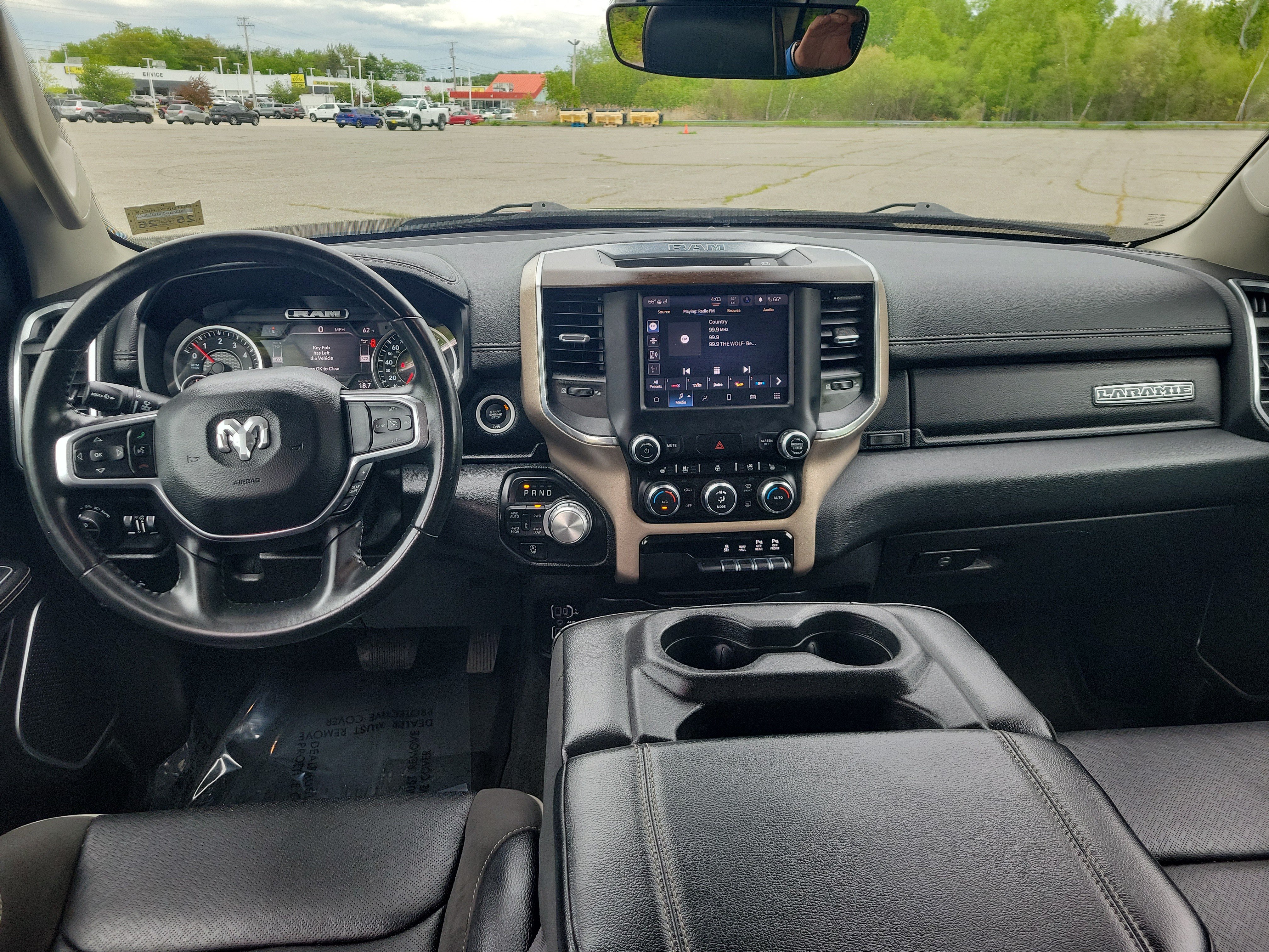 Used 2022 RAM 1500 Laramie AWD/4WD image 18