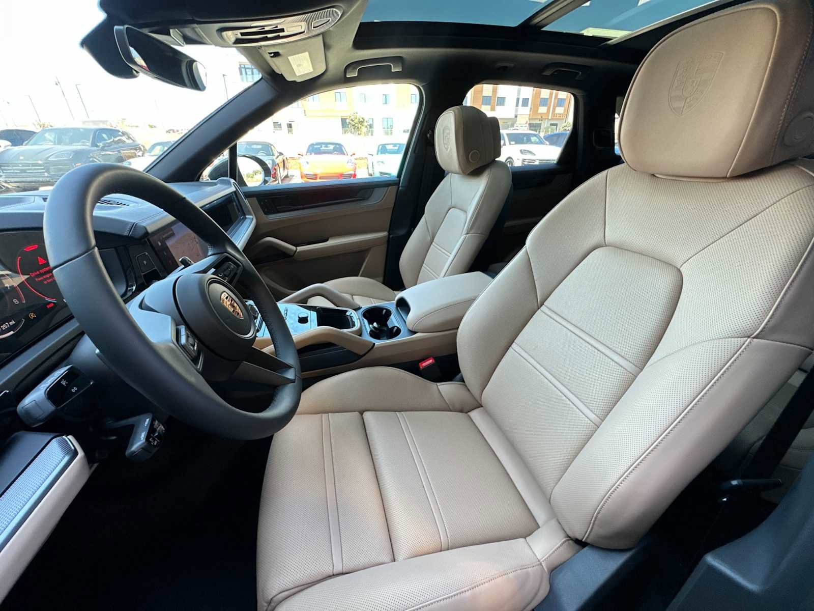 New 2025 Porsche Cayenne image 5