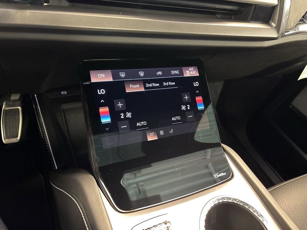 New 2026 Cadillac Vistiq Luxury image 21