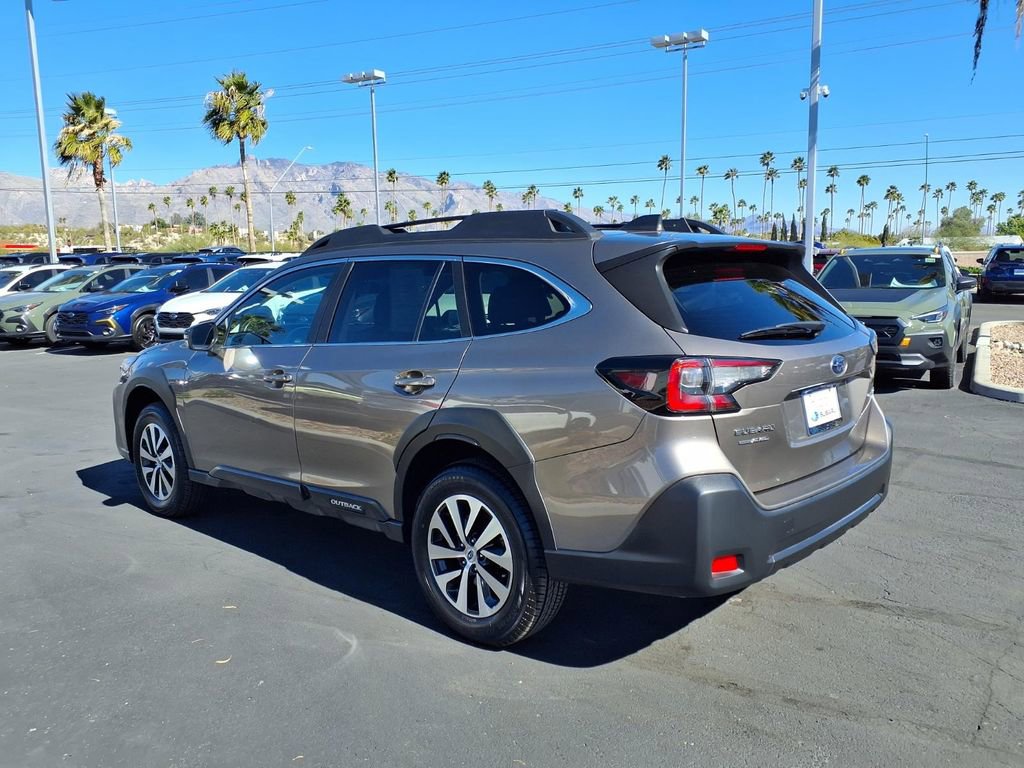 Used 2023 Subaru Outback Premium image 13