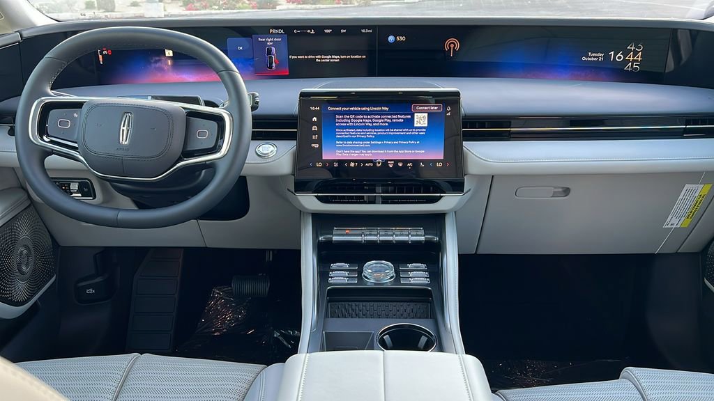 New 2026 Lincoln Nautilus Reserve image 8