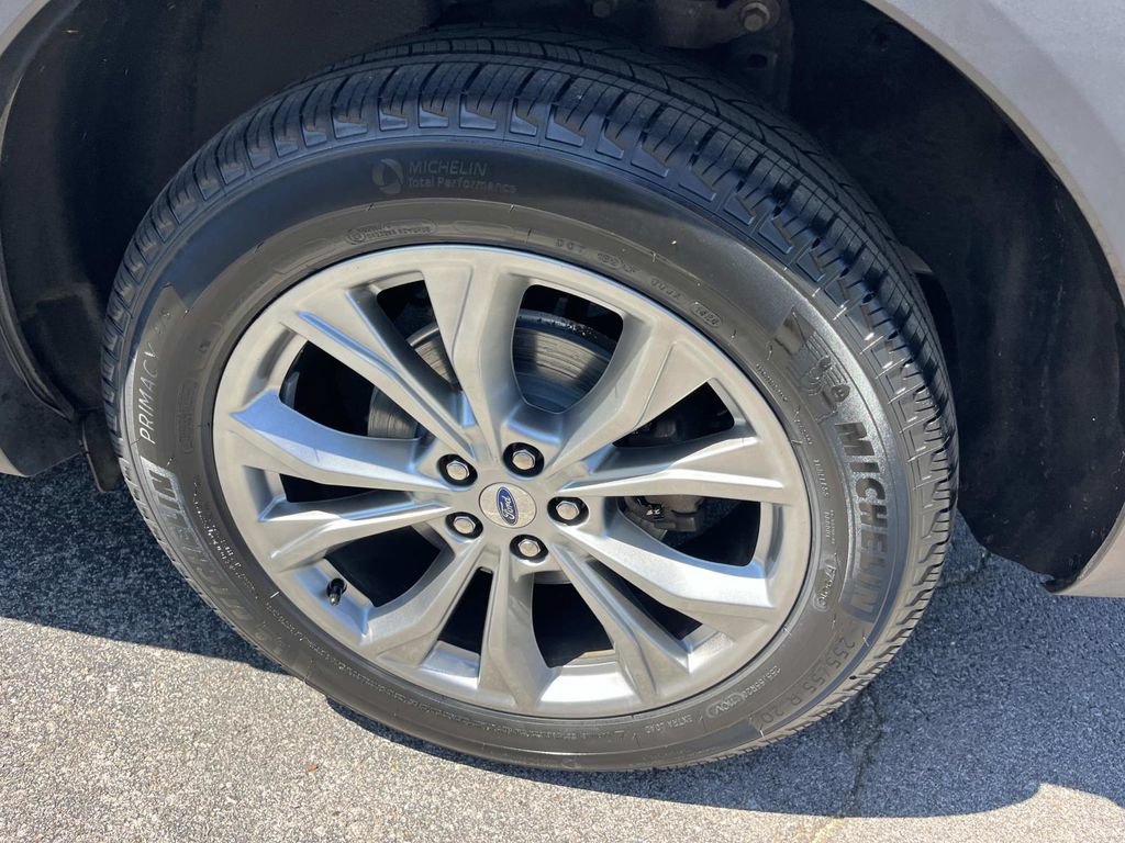 Certified 2020 Ford Explorer XLT w/ Equipment Group 202A AWD/4WD image 13