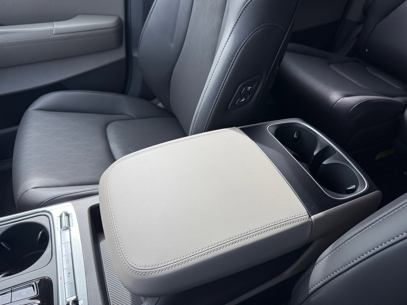 New 2026 Kia Carnival SX image 14