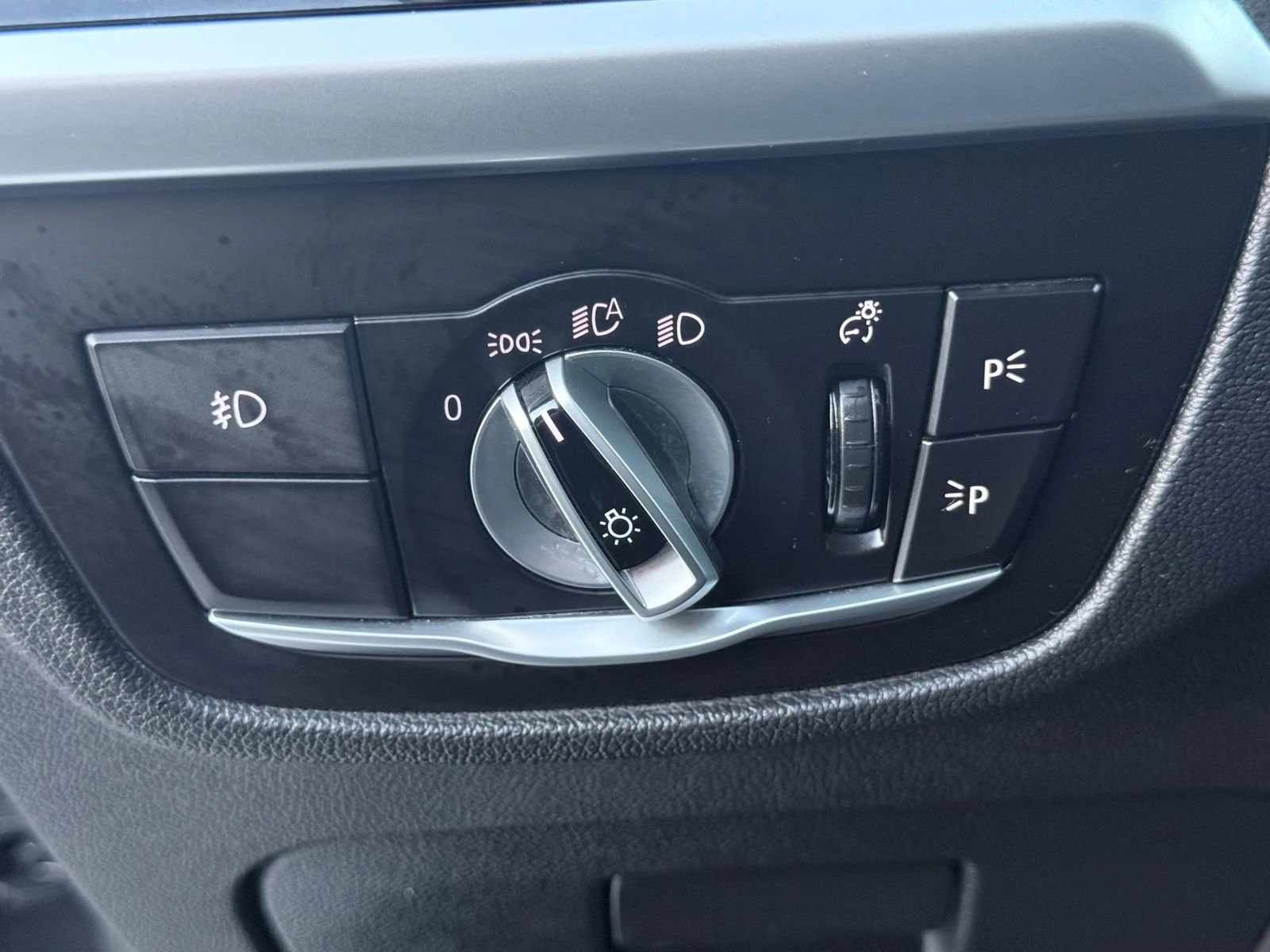 Used 2021 BMW X3 sDrive30i image 15