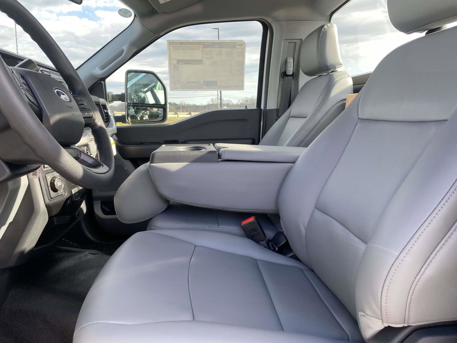 New 2026 Ford F550 4x4 Regular Cab Super Duty image 11