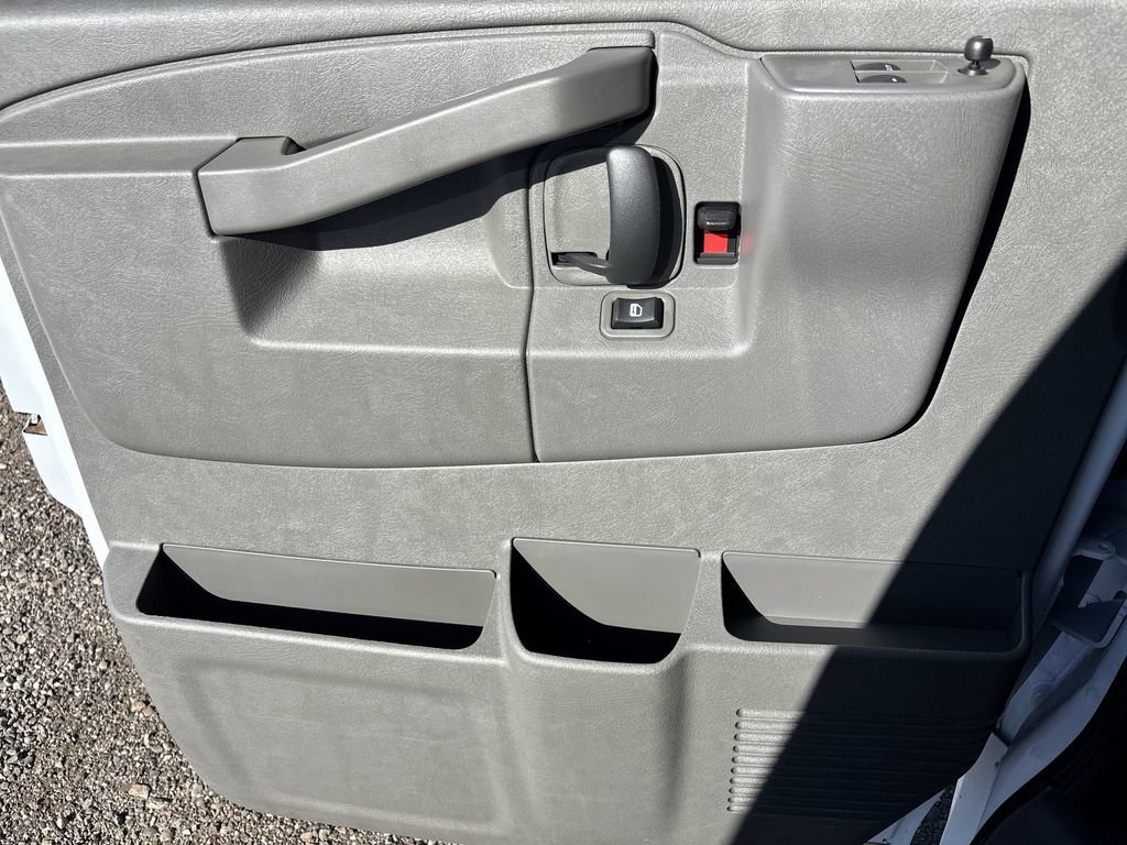 New 2025 GMC Savana 2500 Extended w/ Driver Convenience Package RWD image 21