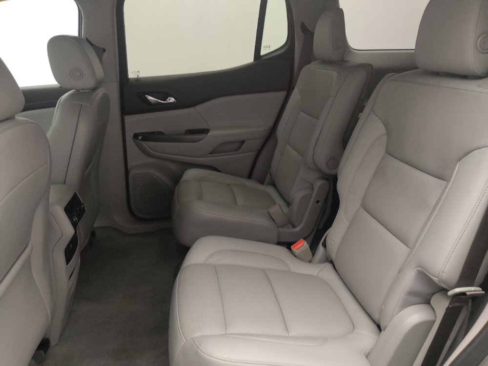 Used 2019 GMC Acadia SLT image 18