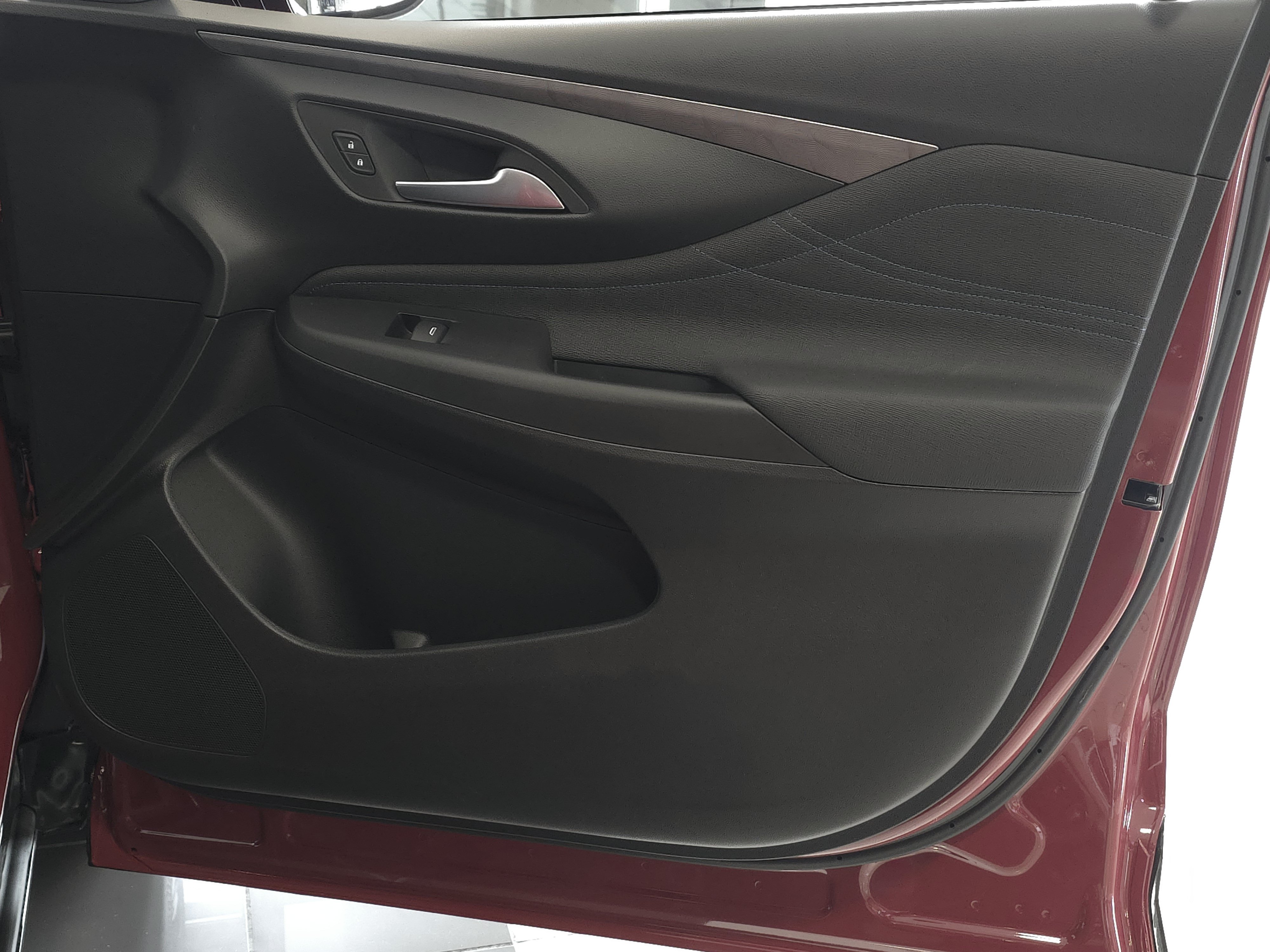 New 2026 Buick Envista Sport Touring w/ Convenience I Package FWD image 23