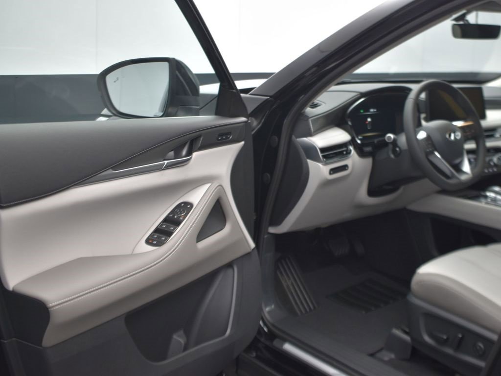 New 2026 INFINITI QX60 Pure w/ Cargo Package image 11