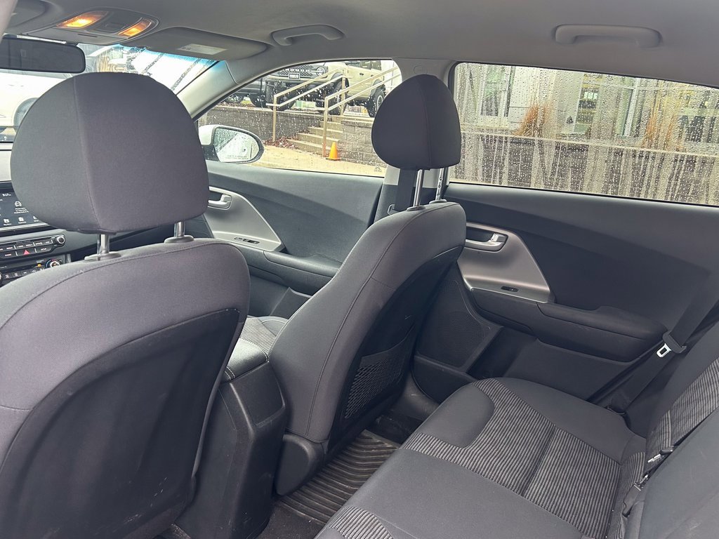 Used 2018 Kia Niro LX image 13
