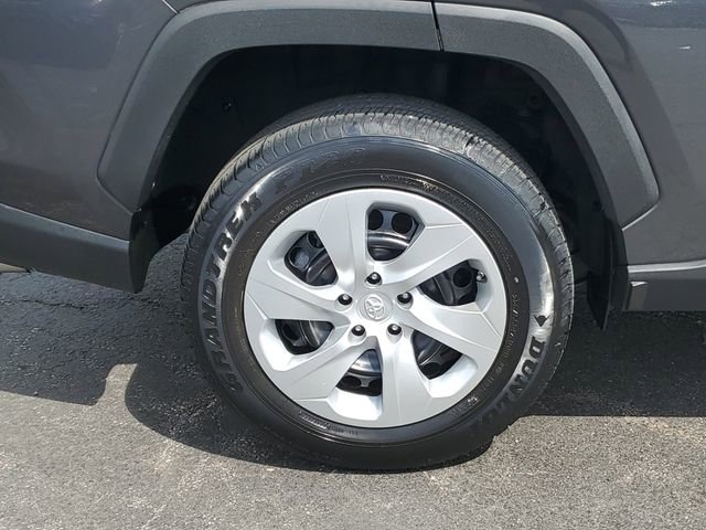 Used 2023 Toyota RAV4 LE image 10