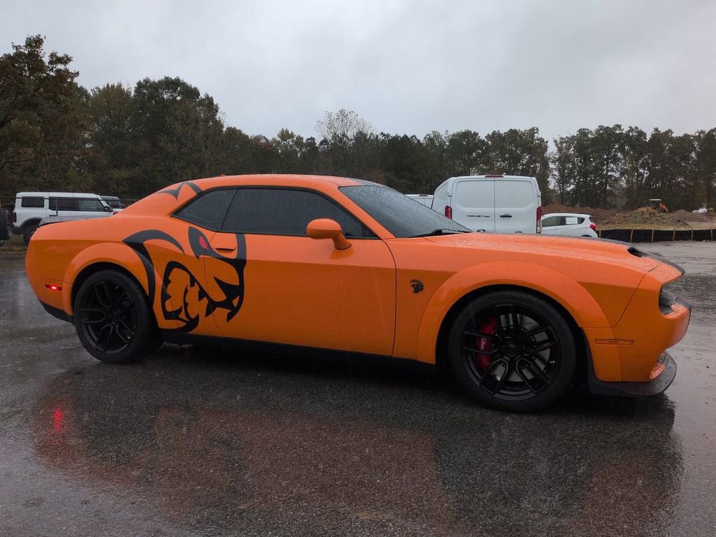 Used 2022 Dodge Challenger SRT Hellcat RWD image 2