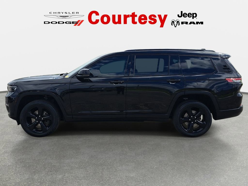 Certified 2023 Jeep Grand Cherokee L Limited w/ Black Appearance Package AWD/4WD image 8